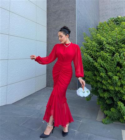 KIRMIZI BÜZGÜLÜ FIRFIRLI ELBİSE