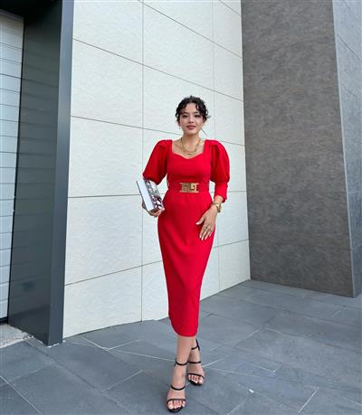 KIRMIZI DESEN KEMERLİ KREP KUMAŞ ELBİSE