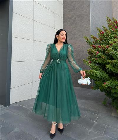 ZÜMRÜT YEŞİLİ TÜLLÜ BEL DETAYLI ELBİSE